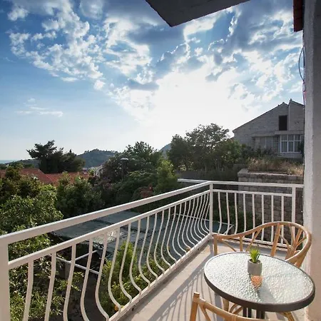 Blue Horizon Apartment