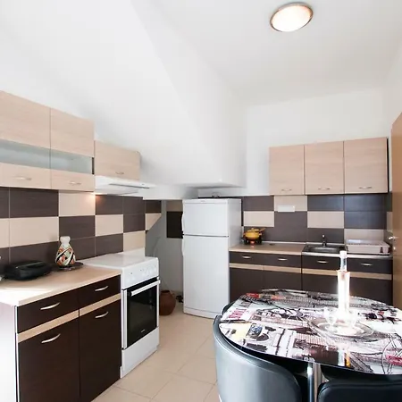 Blue Horizon Apartment *